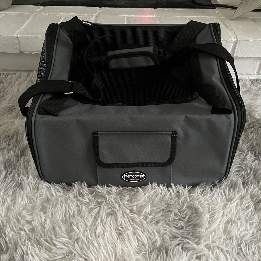 NEW Petcomer pet traveler - Picture 3 of 6